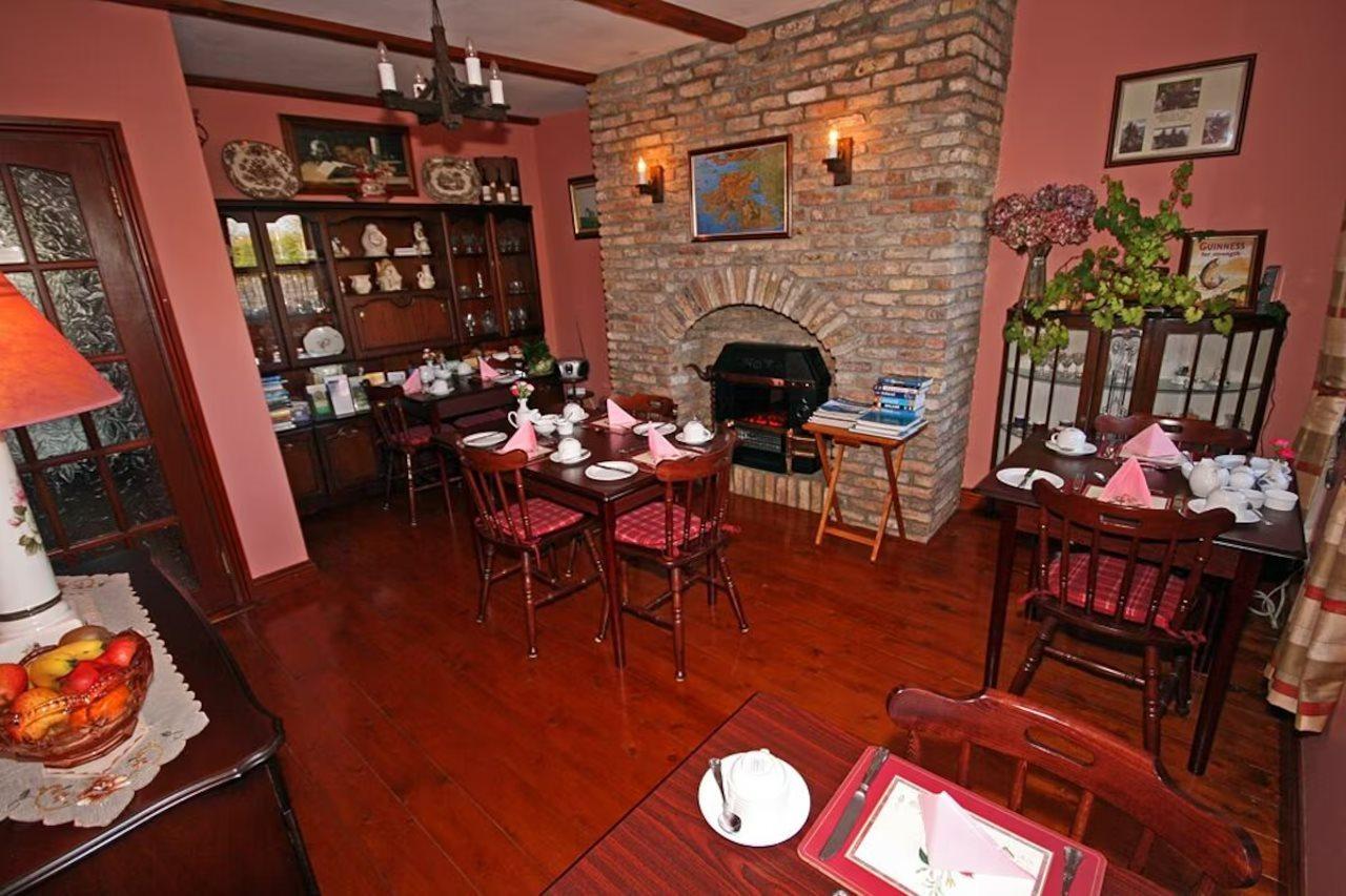 The Western Way Oughterard Exterior foto